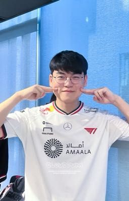 Bày đặt vẽ vời về moment đáng yêu của Gumi