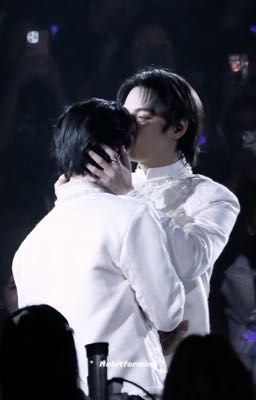 firstkhaotung | to kiss someone on the forehead