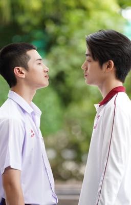 Giữa Hai Làn Sóng