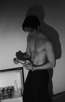 hieutus ; giữa chúng ta, chỉ còn lại mùa mưa