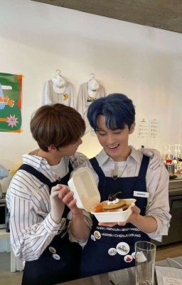 [Markhyuck] Blouse trắng và Bút chì đen