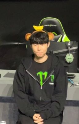 Son Siwoo đột nhiên bị biến thành 1 nhân thú xinh vạn người mê