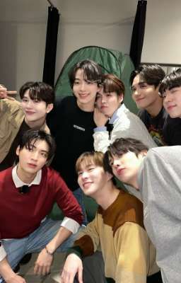 Tangled with you: Chaotic Friends Vs University Alphas (Viet ver) 